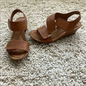 COPY - Tan wedges size 7
